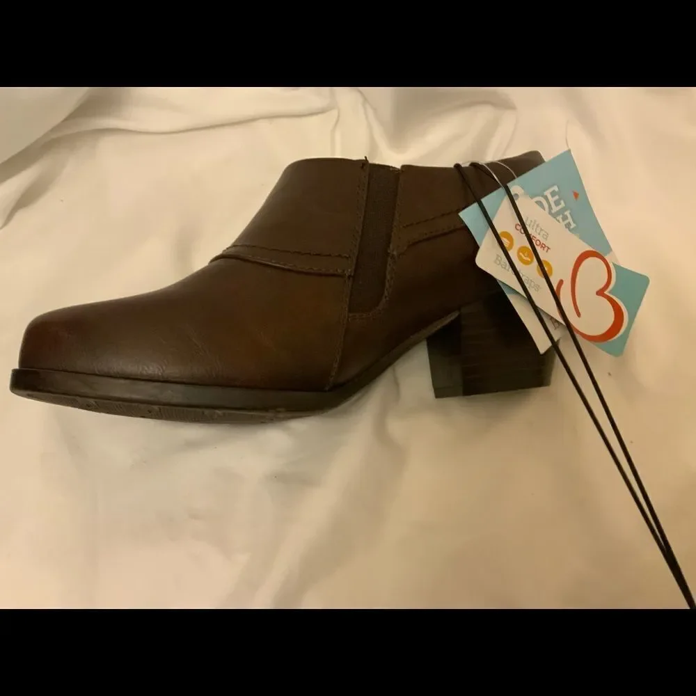 BareTraps Size 8 W Brown Faux Leather Ankle Booties Renee Slip on RV $89